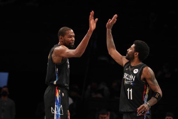 九游体育-轻松写意!杜兰特欧文合砍67分 纳什:常规操作